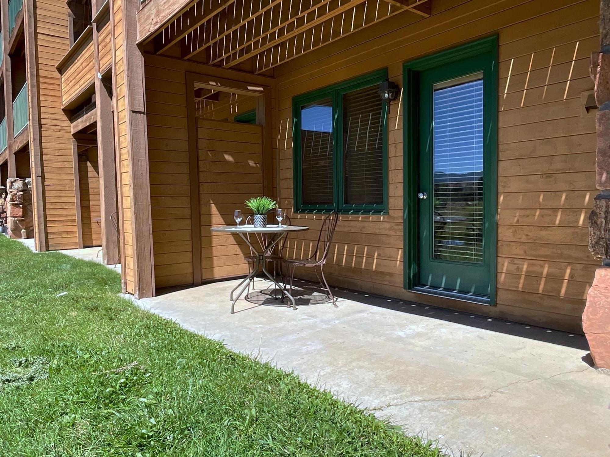 Relax, Adventure, Views, Amenities+Memories Apartment Granby Ngoại thất bức ảnh